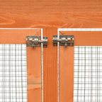 Holzvoliere Detail Tür und Gitter